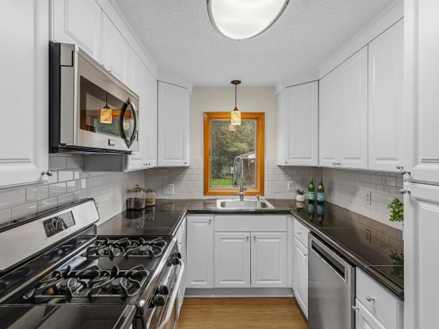 1702 th Avenue N