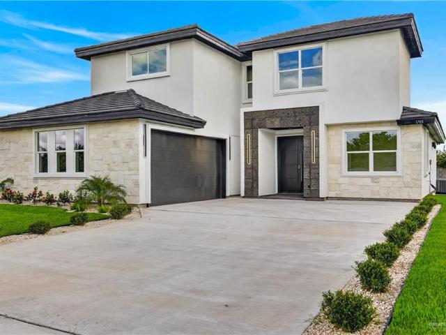 1703 Oak Alley Drive