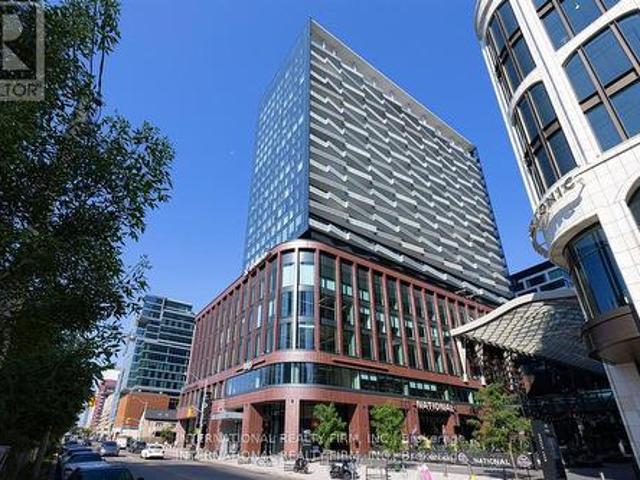 1703 Front Street W, Toronto, ON, M5V 0V5 condo for sale | Listing ID C13735 | Royal LePage