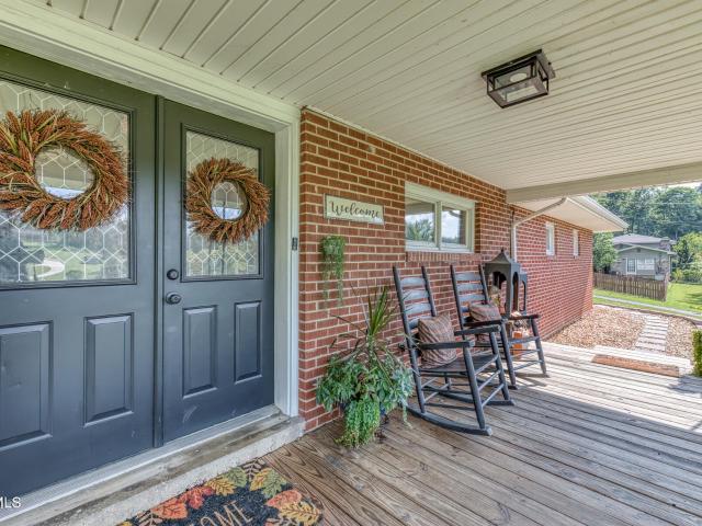 1703 Rock Springs Road