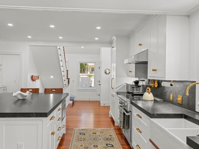 170 Conanicus Avenue, Jamestown, US, RI