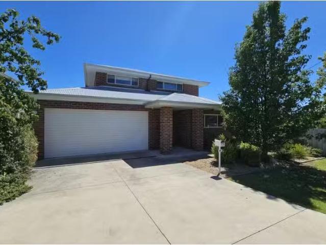 170 Bilba Street, East Albury Townhouse for rent Listed by Me.