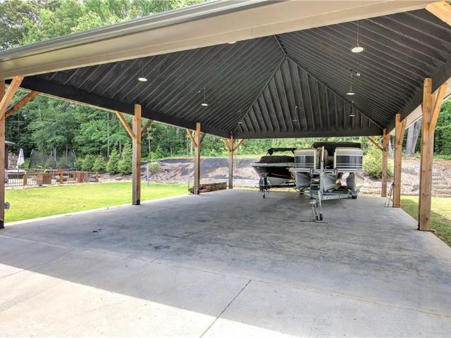 170 Gaddis Road NW
