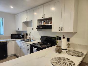 170 E St, Unit D5, Chula Vista, CA 91910 | MLS #PTP2604