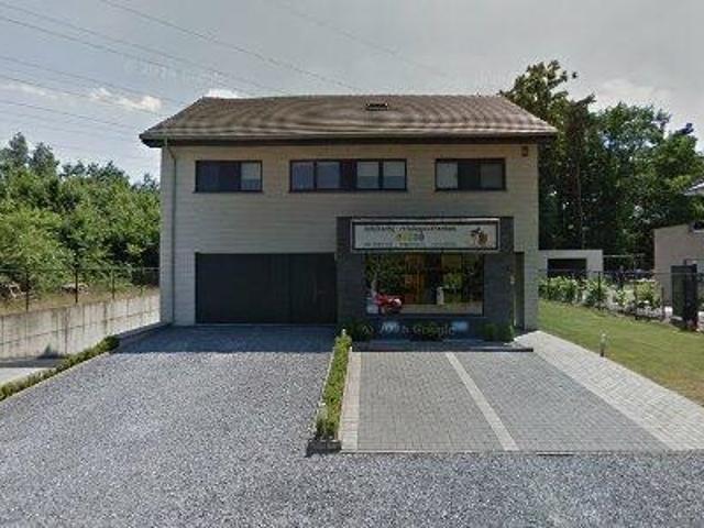 170 m2 apartment for rent in Genk