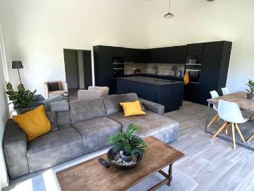 170 m²