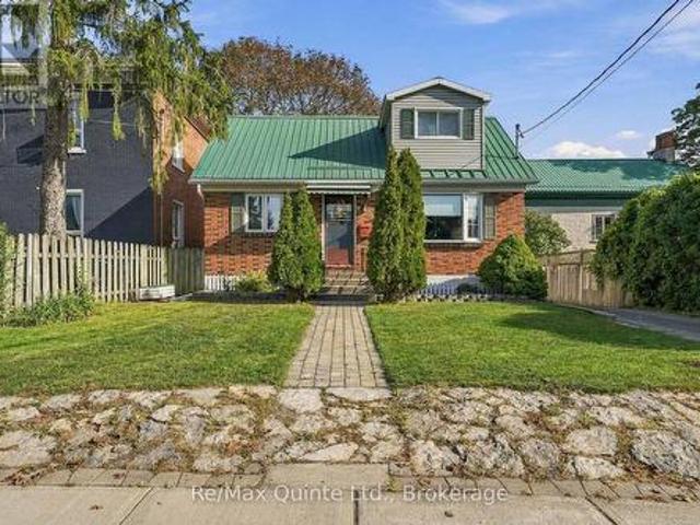 170 Moira Street W, Belleville Ward, ON, K8P 1T5 house for sale | Listing ID X13817 | Royal LePage