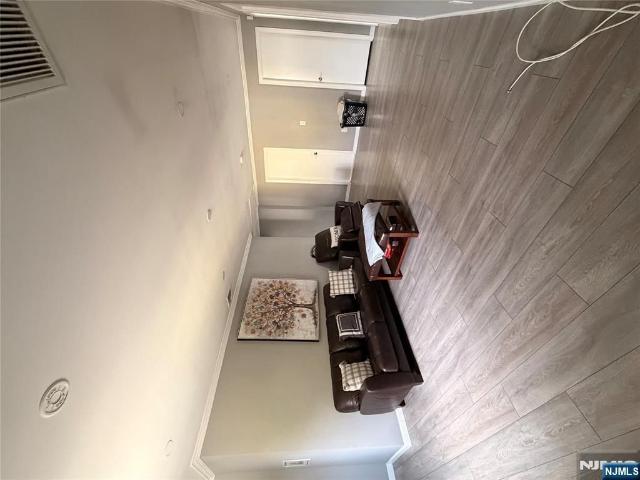 170 Manhattan Avenue, Teaneck, US, NJ