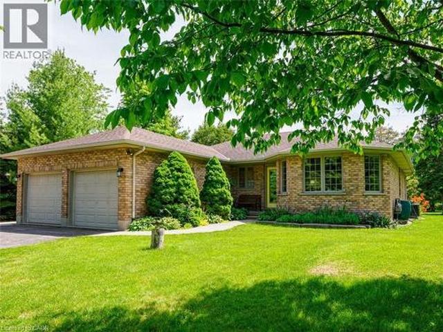 170 Norfolk County Road 57, Port Ryerse, ON, N3Y 4K2 house for sale | Listing ID 40837 | Royal LePage