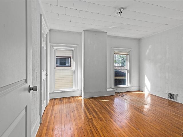 170 W 8th Street