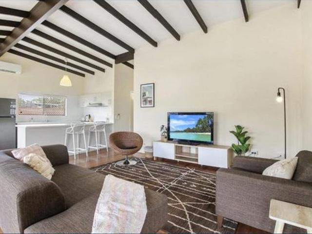1/70 William Street, Moffat Beach