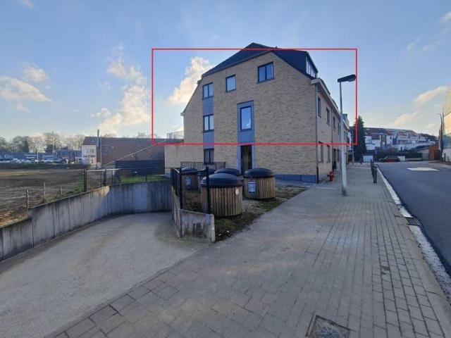 170m² 3 bedroom duplex, parking + cellar + attic + terrace