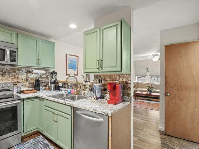 1714 Fox Hollow Drive