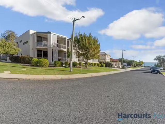 17/14 Lennard Street, MARMION, WA 6020 House for Rent