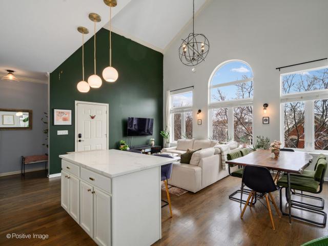 1714 W Le Moyne Street # 3W