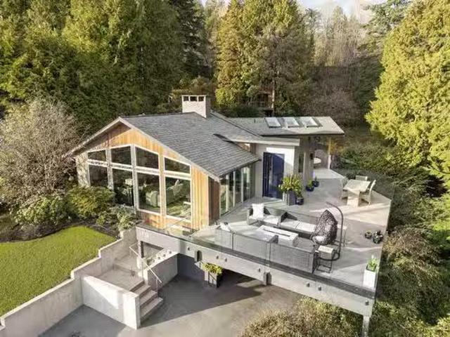 1715 Rosebery Avenue, West Vancouver, BC, V7V 2Z5 house for.