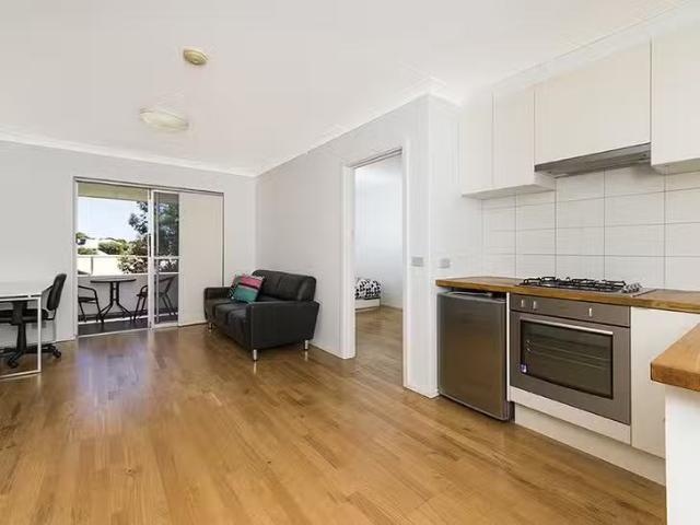 17/161 Holland Street, Fremantle, WA 6160