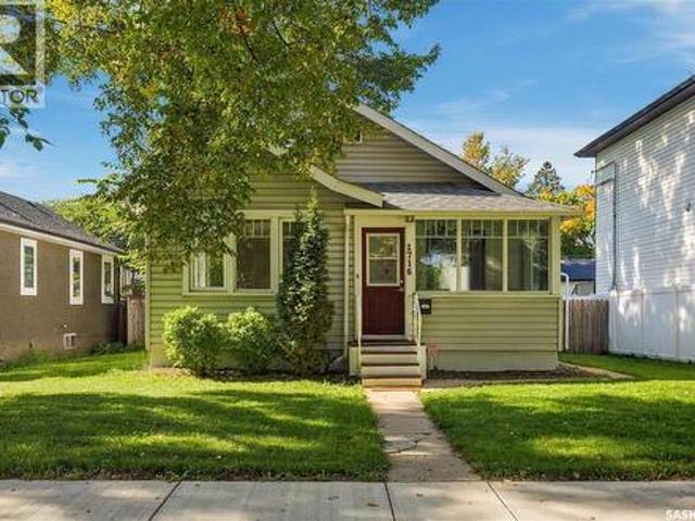 1716 Lorne Avenue, Saskatoon, SK, S7H 1Y4 house for sale | Listing ID SK049580 | Royal LePage