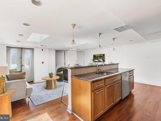 1716 00 Pine Street # 7