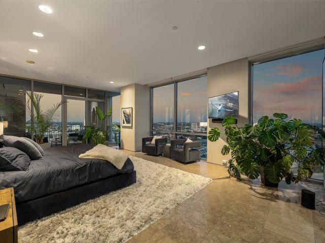 1717 Arts Plaza #2202, Dallas, US, TX
