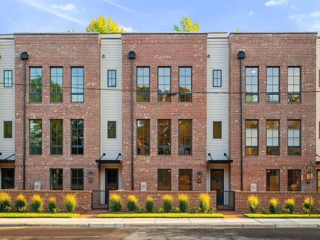 1717 W Club Boulevard