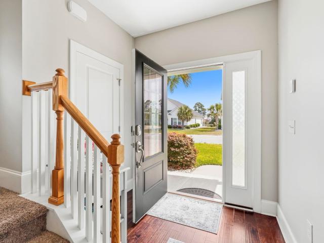 1718 Palmetto Palm Dr