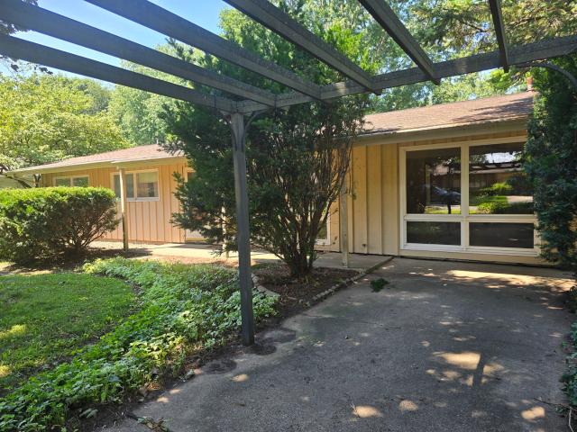 1719 McDonald Drive