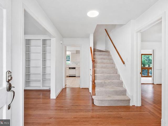 1719 Oak Lane