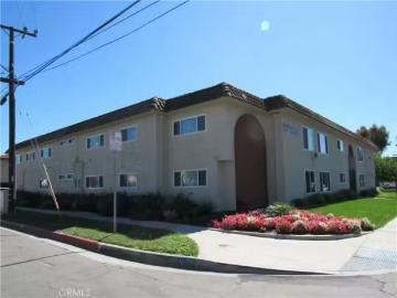 17100 DOWNEY AVE, BELLFLOWER, CA 90706