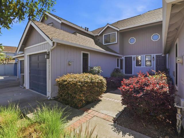 17101 Creekside Circle