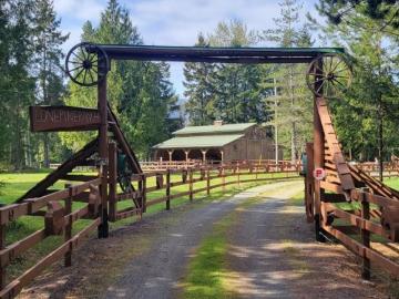 1711 Fisher Rd, Errington, BC, V0R 1V0 Luxury House for sale | Listing ID 1034 | Royal LePage Carriage Trade Luxury Properties