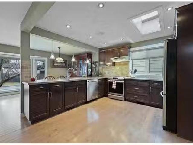 1711 Pinetree Crescent Ne, Calgary, AB, T1Y 1L6 house for sa.