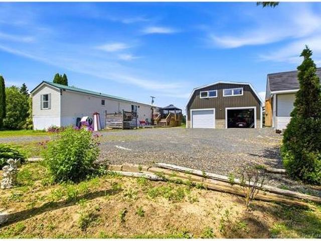 1711 Route 105, Maugerville, NB, E3A 8J4 house for sale | Listing ID NB144167 | Royal LePage