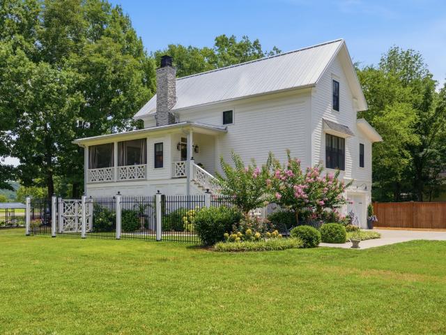1711 Sycamore Beach Ct