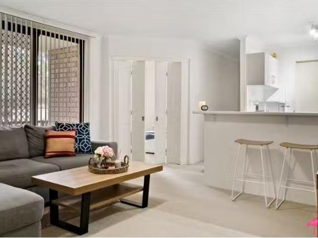 17/125 129 Oak Road, Kirrawee Apartment for rent Listed by Ch.