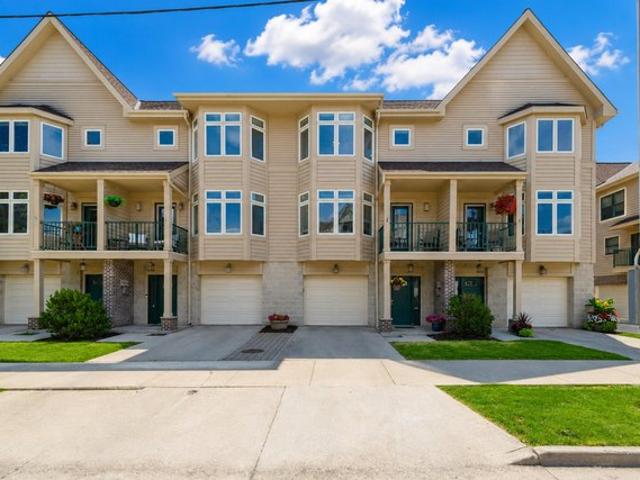 1712 N Marshall St, Milwaukee, WI 53202