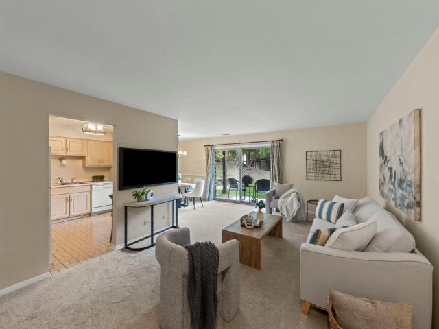 1712 Lakecliffe Drive # D