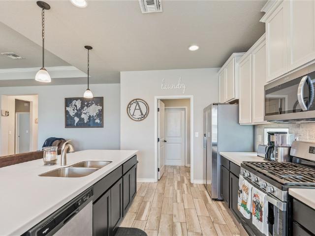 1713 Flagship Drive