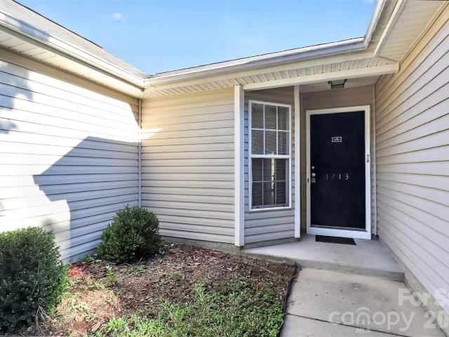 1713 Summit Ridge Lane
