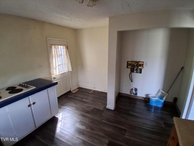 171 Hob Knob Drive