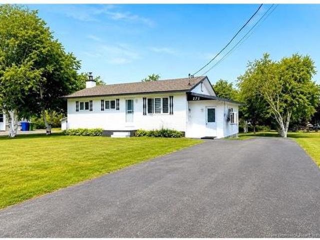 171 Louis De Lanteigne, Caraquet, NB, E1W 1B3 house for sale | Listing ID NB143176 | Royal LePage