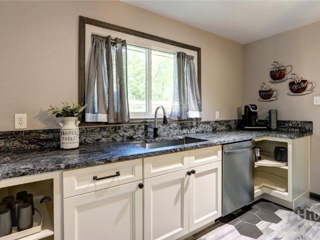 171 Smith Ave, Savannah, GA 31408 | MLS #SA342979