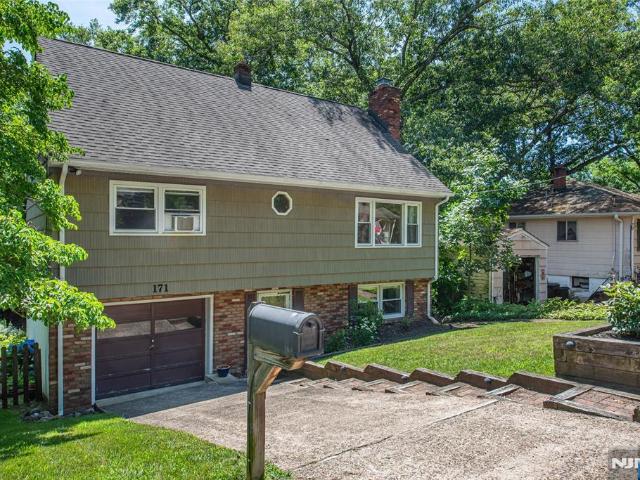 171 Skyline Lake Drive