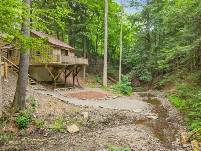 171 Strong Hill Road