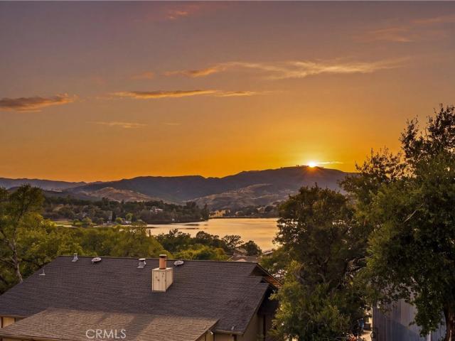17247 Meadow View
