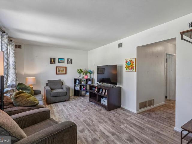 1724 Dartmouth Drive
