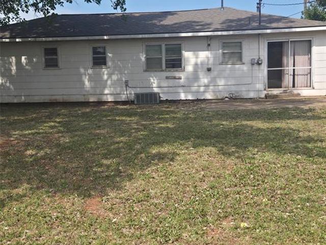 1724 Haynie Lane