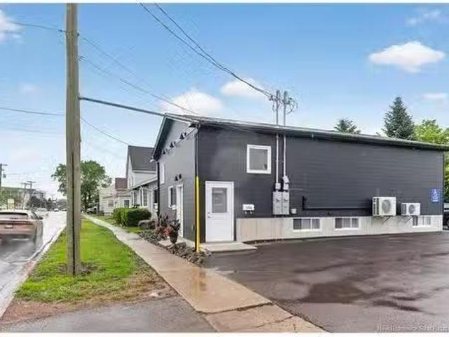 1724 1726 Main St, Moncton, NB, E1E 1G9 commercial for sale.