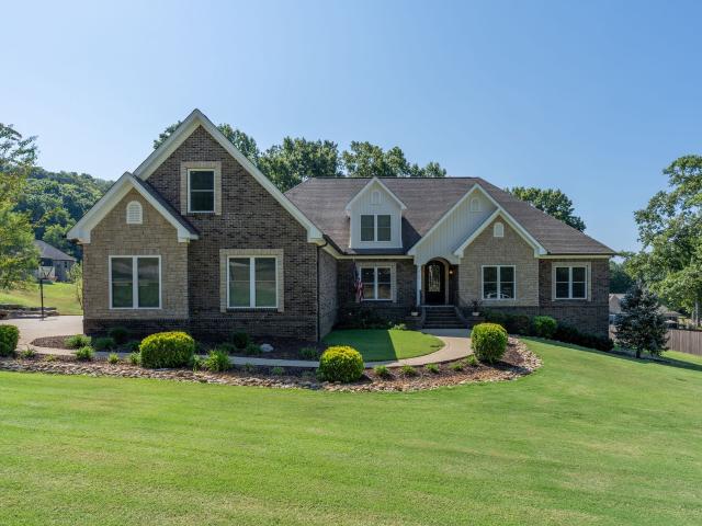1725 Mayflower Dr