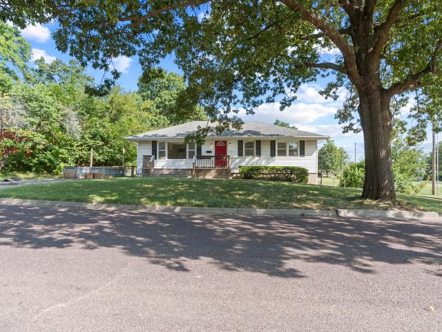 1725 amelia st